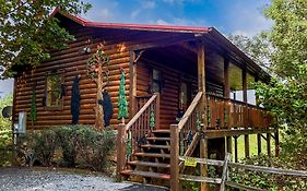 Rustic Cabin, Fire Pit With Hottub, Mountain Views, Peaceful Location